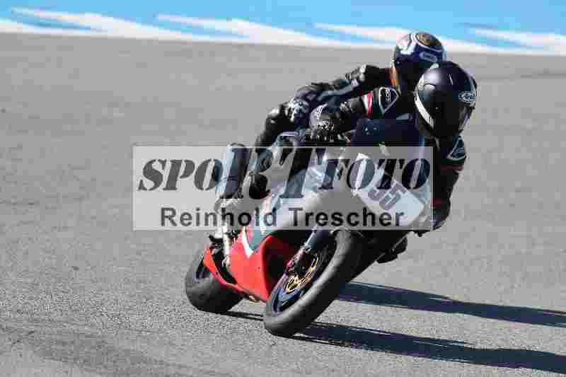 Archiv-2025/02 28.-31.01.2025 Moto Center Thun Jerez/gruen-green/95